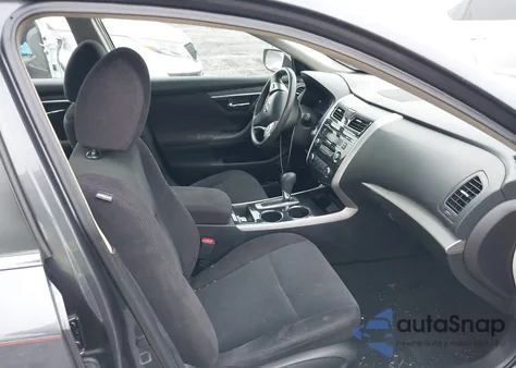 2013 Nissan Altima 2.5 S z USA, uszkodzony, nr VIN 1N4AL3AP3DN587155